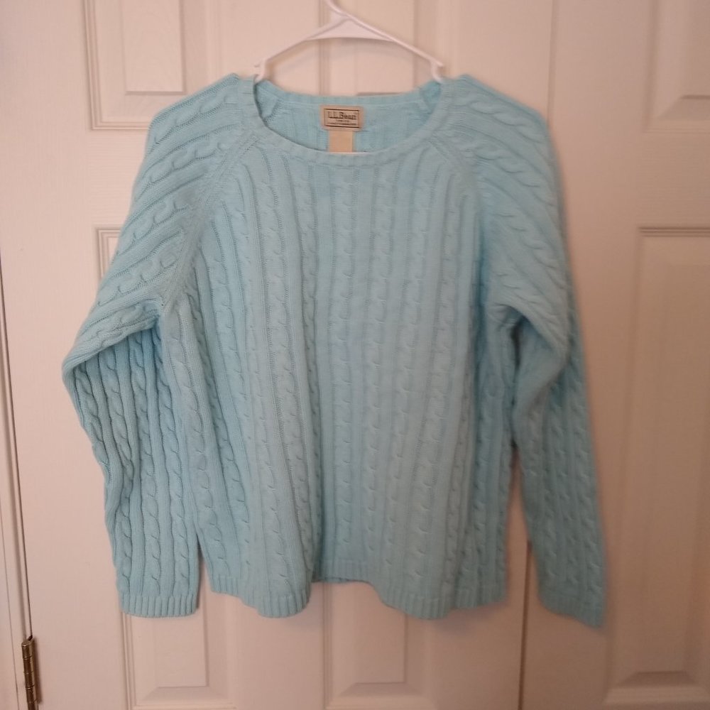 L. L Bean Chunky Cable Knit  Sweater